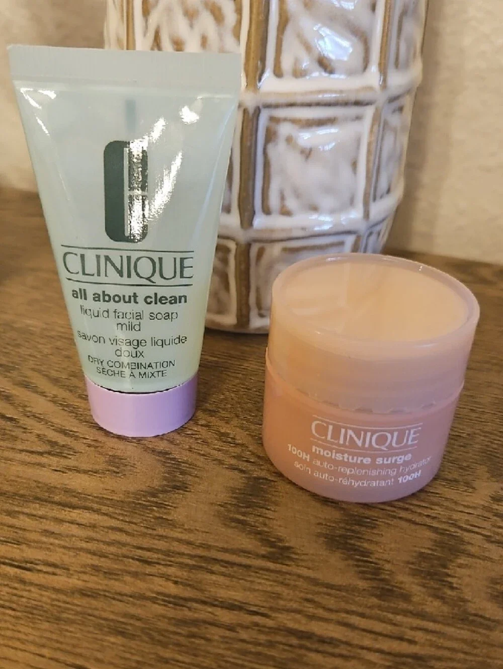 Clinique Pink & Mint Skincare Duo